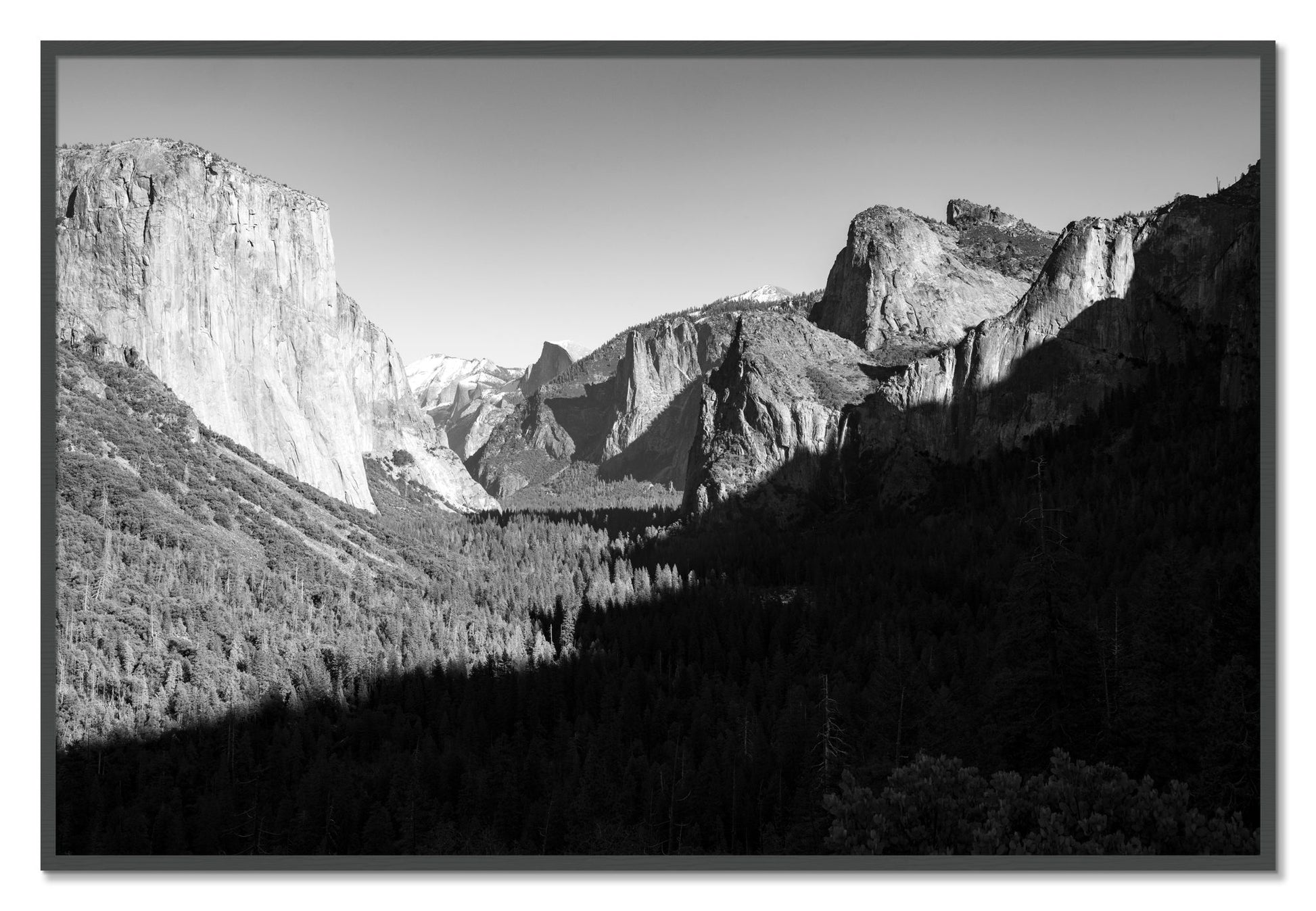 Framed photograph of Yosemite by Dylan Ozanich, Grey frame, Full Bleed