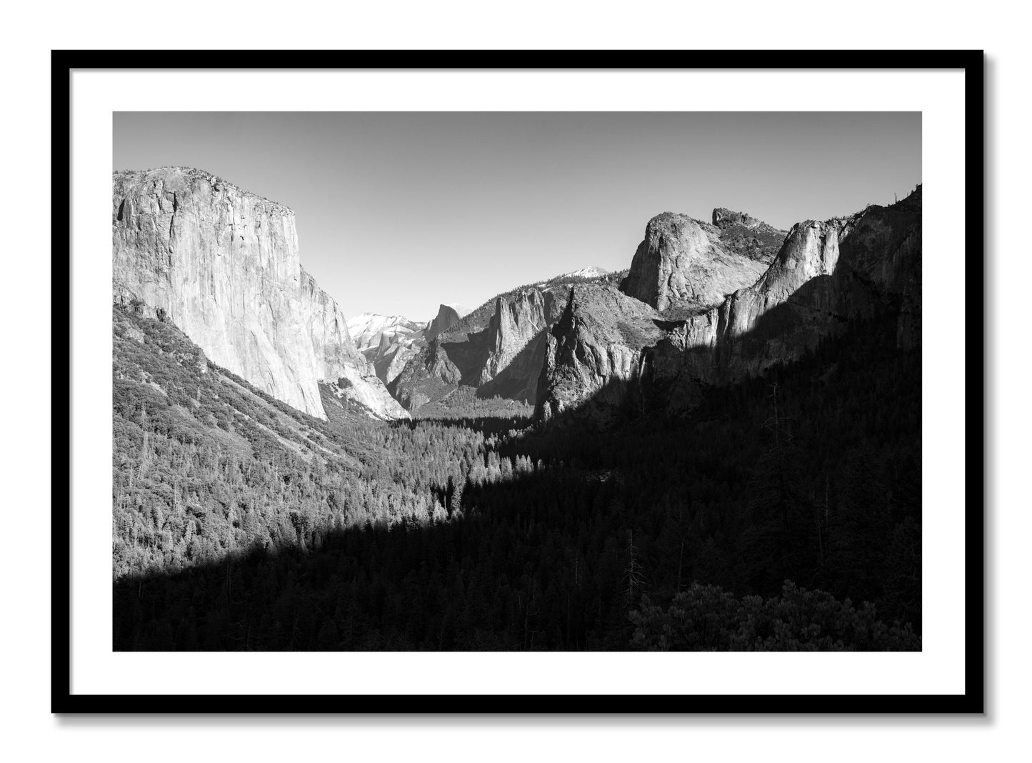 Framed photograph of Yosemite by Dylan Ozanich, Black frame, Borders
