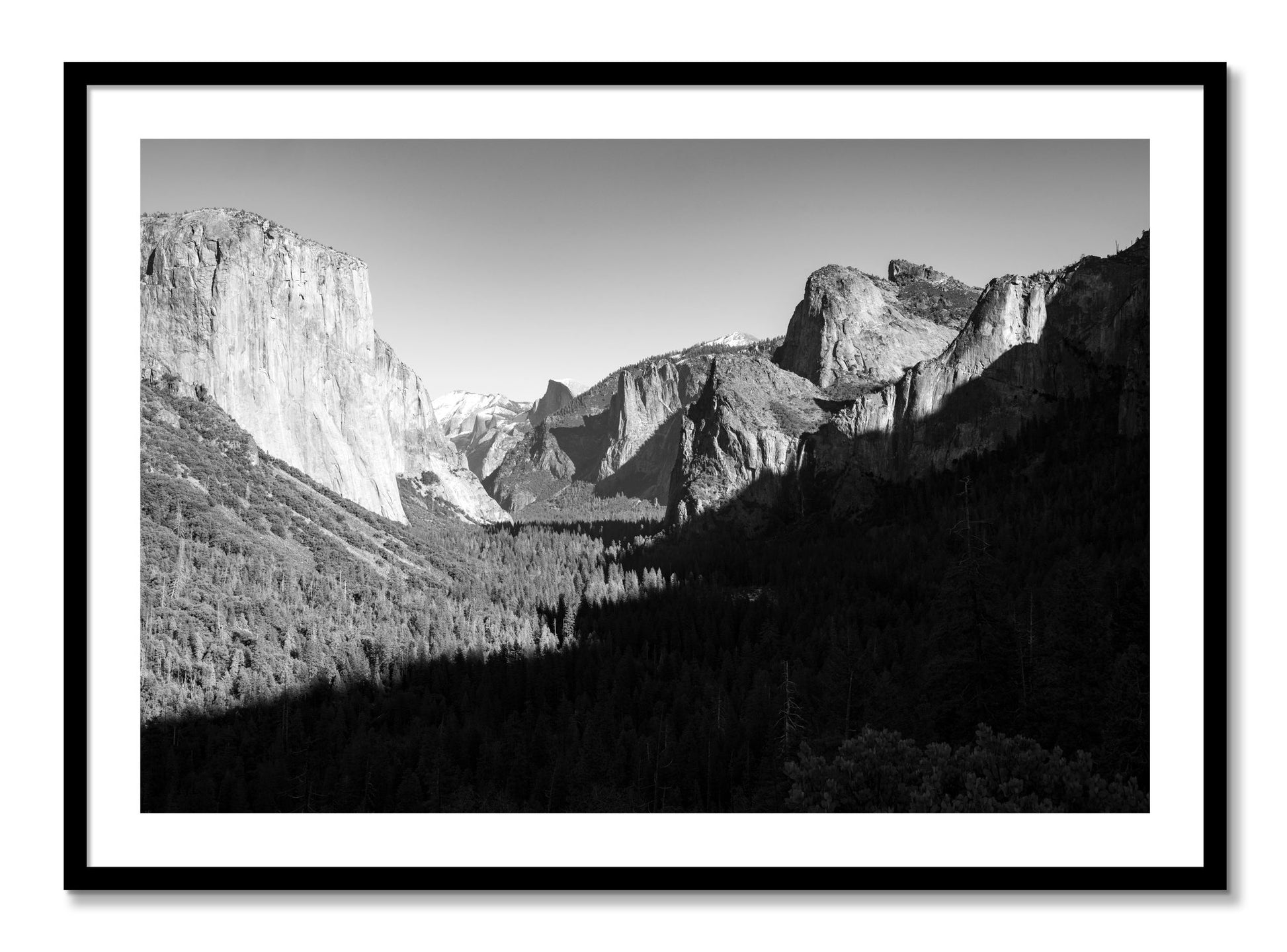Framed photograph of Yosemite by Dylan Ozanich, Black frame, Borders