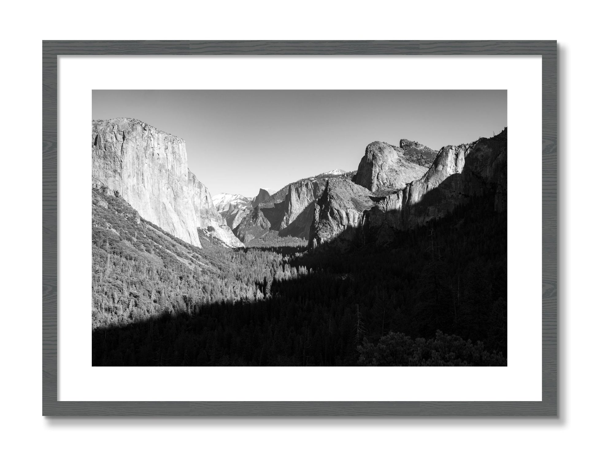 Framed photograph of Yosemite by Dylan Ozanich, Grey frame, Borders