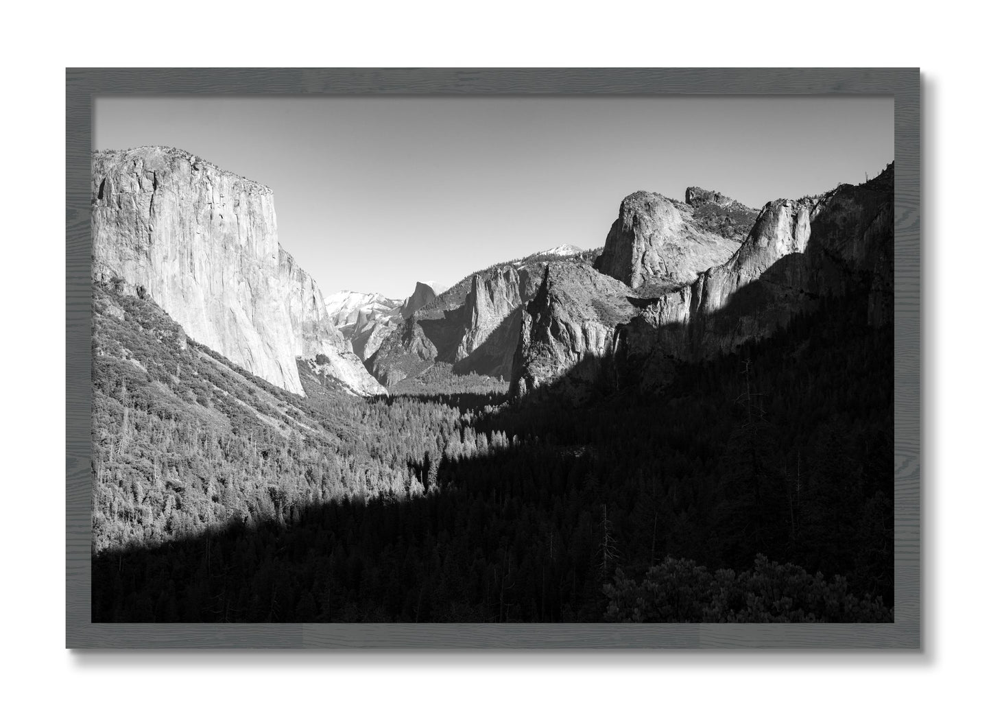 Framed photograph of Yosemite by Dylan Ozanich, Grey frame, Full Bleed