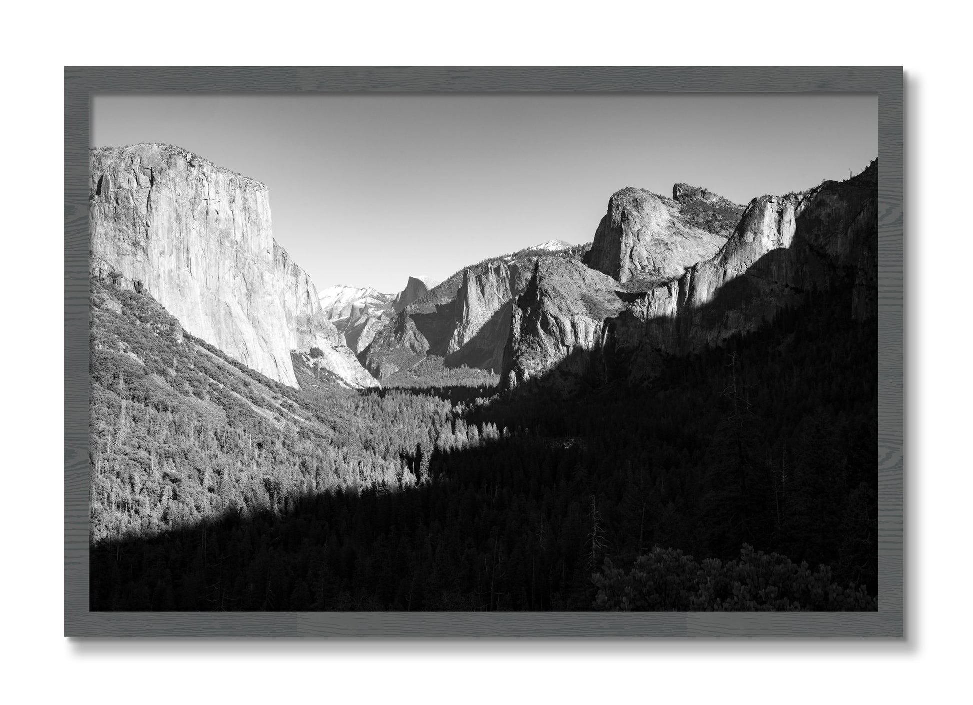 Framed photograph of Yosemite by Dylan Ozanich, Grey frame, Full Bleed