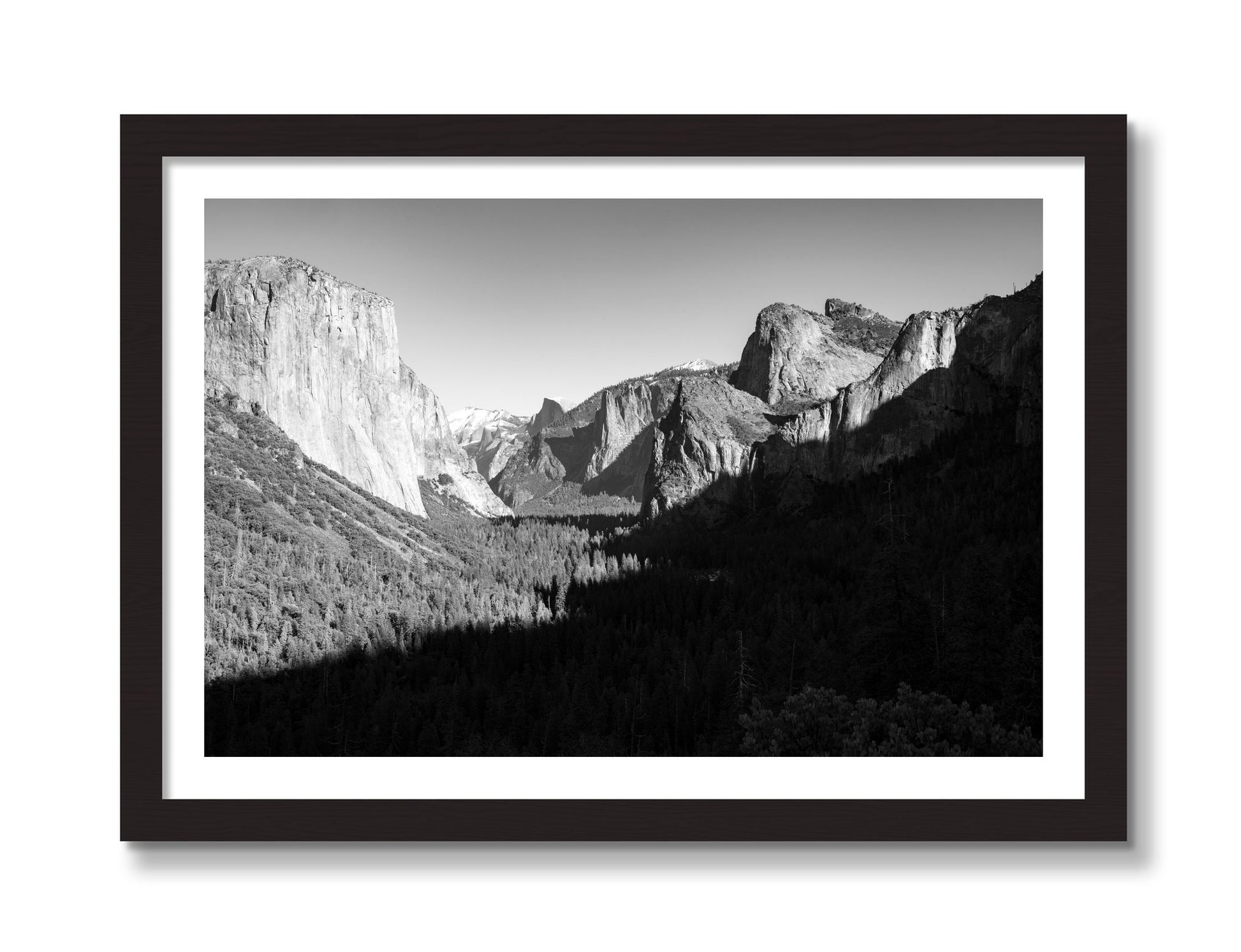 Framed photograph of Yosemite by Dylan Ozanich, Black frame, Borders
