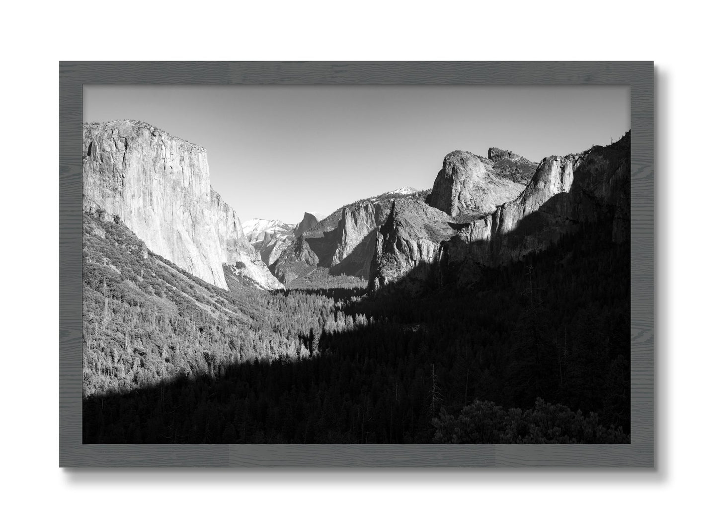 Framed photograph of Yosemite by Dylan Ozanich, Grey frame, Full Bleed